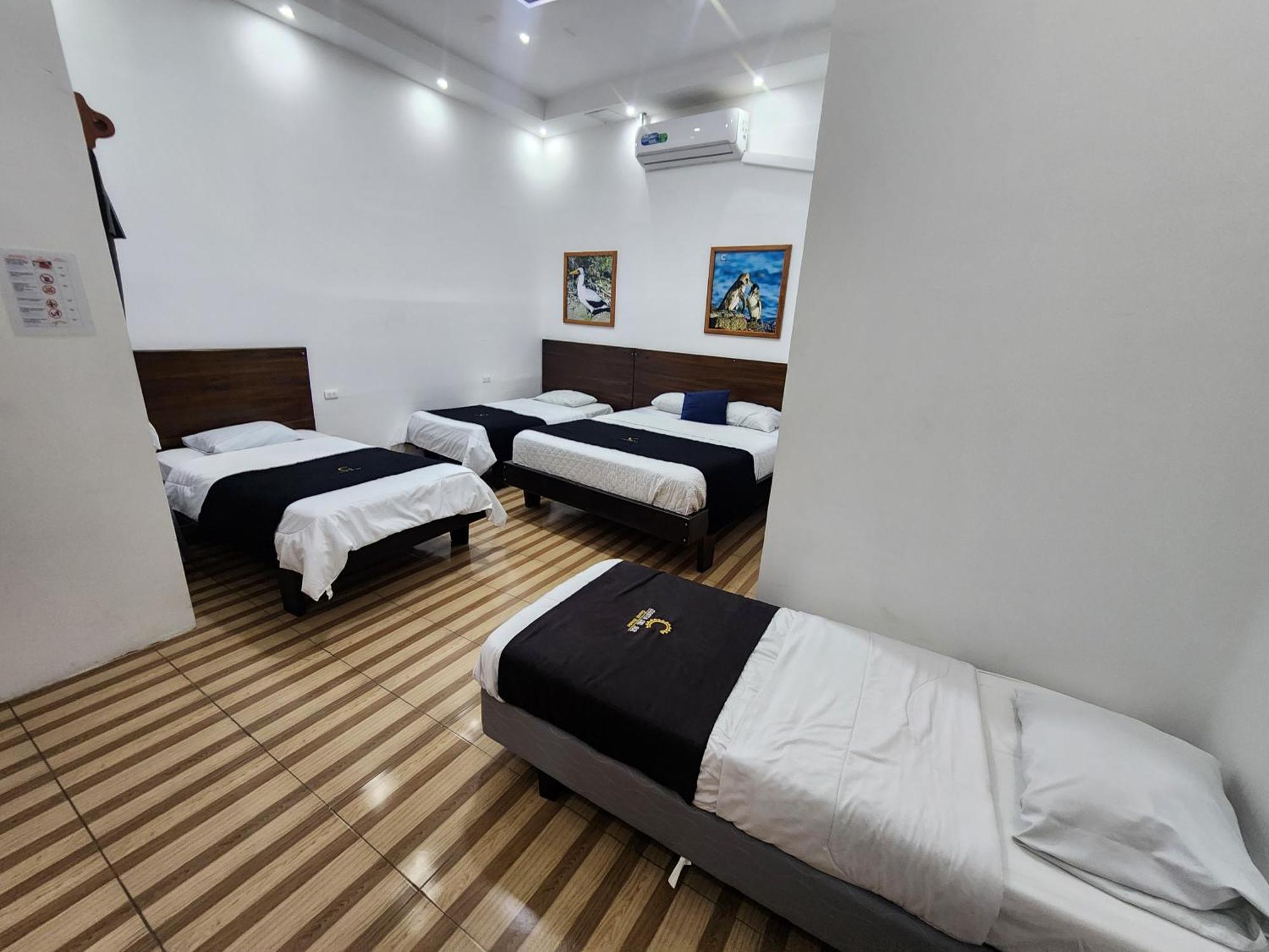 Costa Del Sol Ξενοδοχείο Puerto Ayora  Δωμάτιο φωτογραφία