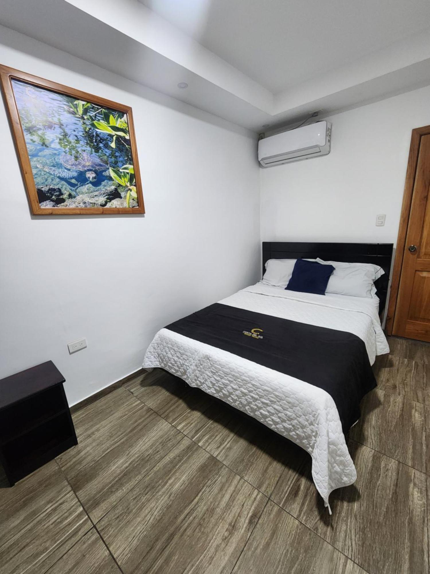 Costa Del Sol Ξενοδοχείο Puerto Ayora  Εξωτερικό φωτογραφία
